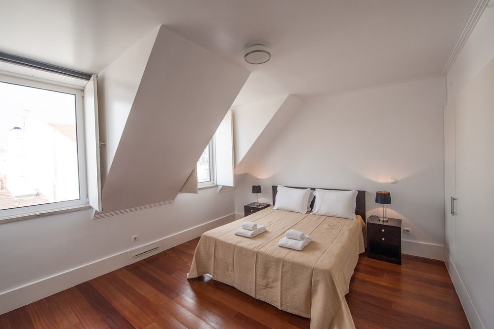 Chiado Apartments Lisbon Exterior photo