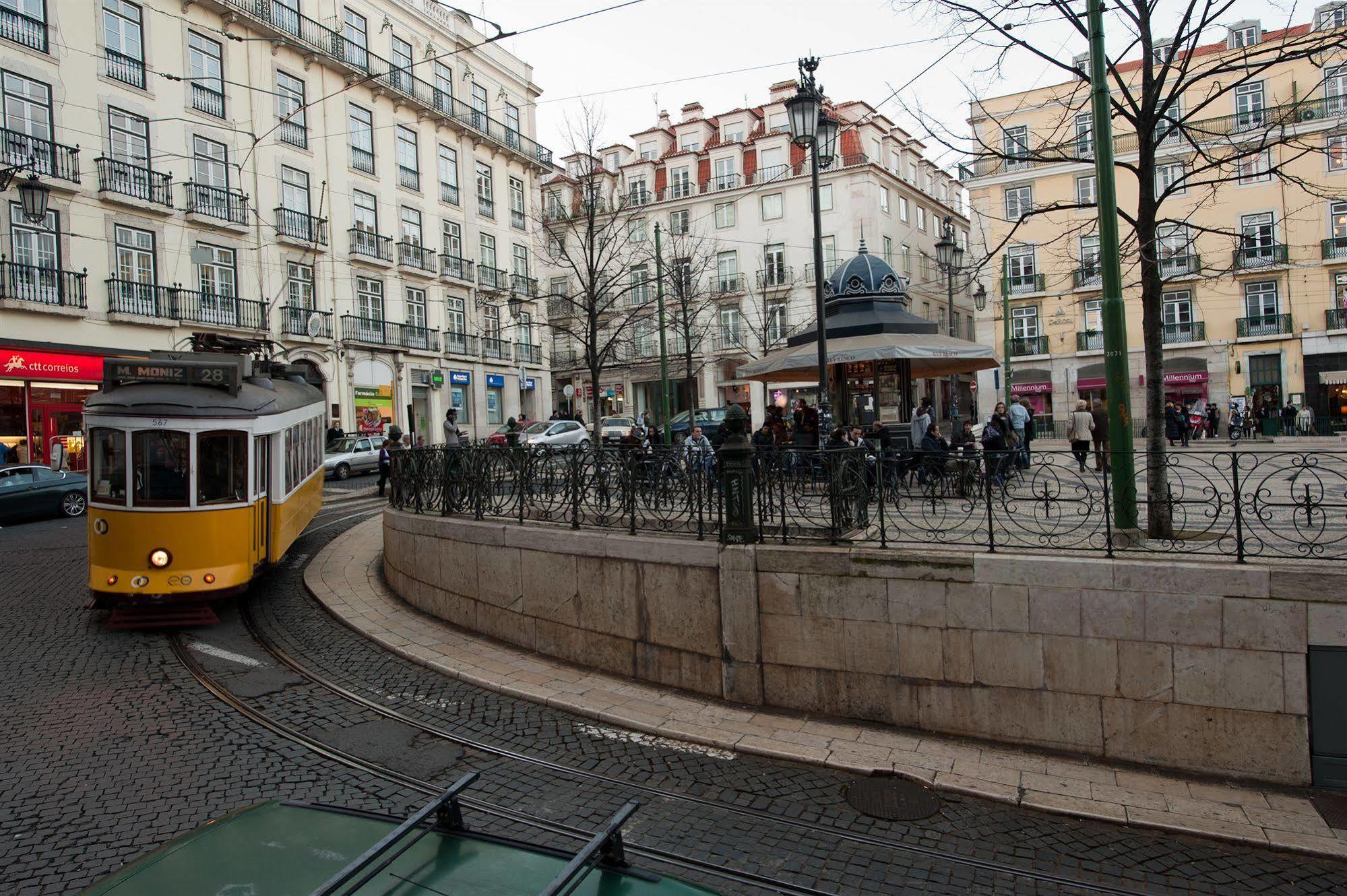 Chiado Apartments Lisbon Exterior photo